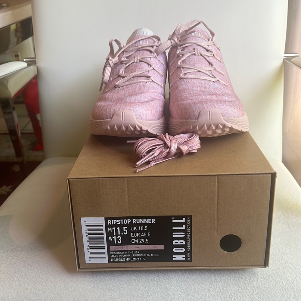 NOBULL Dusty Rose Windswept Ripstop 11.5Male, 13Women